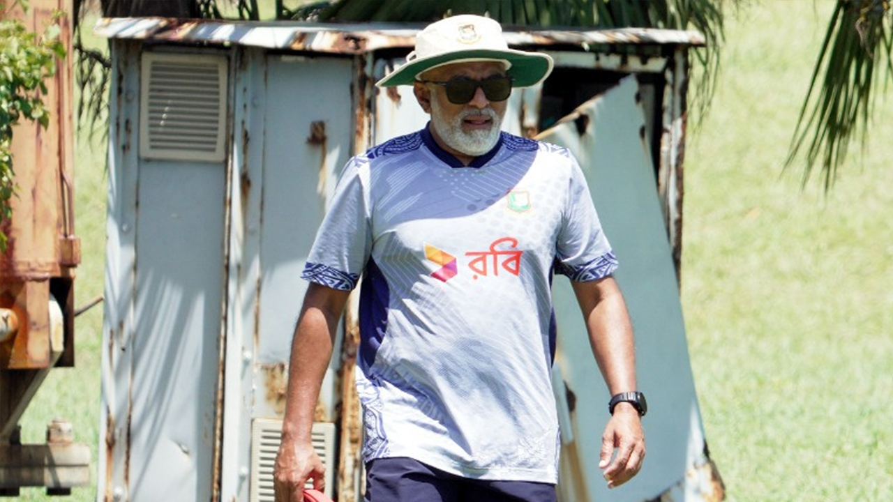 চন্ডিকা হাথুরুসিংহে। ছবি : সংগৃহীত