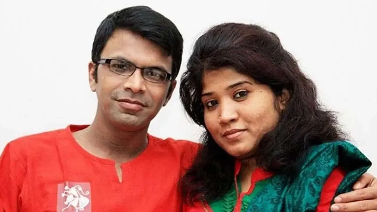 সাংবাদিক দম্পতি সাগর সরোয়ার ও মেহেরুন রুনি। পুরোনো ছবি