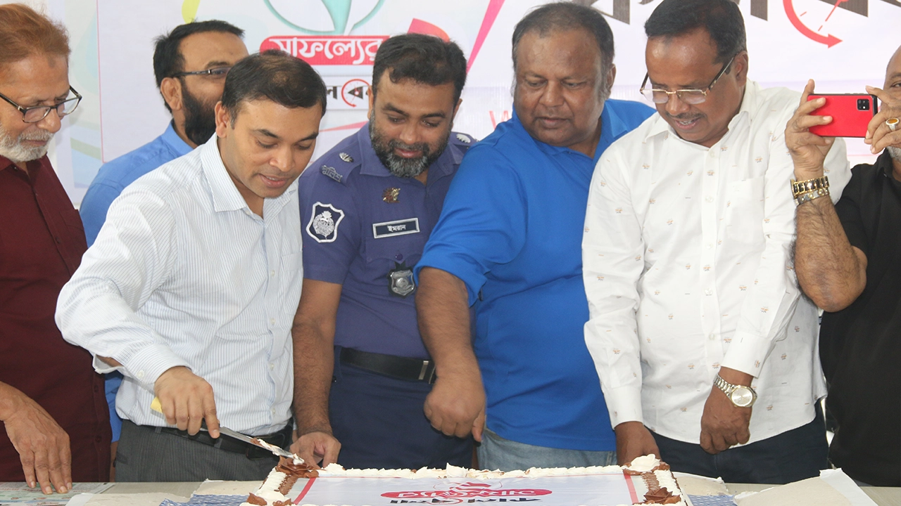 ঝিনাইদহে দৈনিক কালবেলার প্রতিষ্ঠাবার্ষিকী পালন। ছবি : কালবেলা