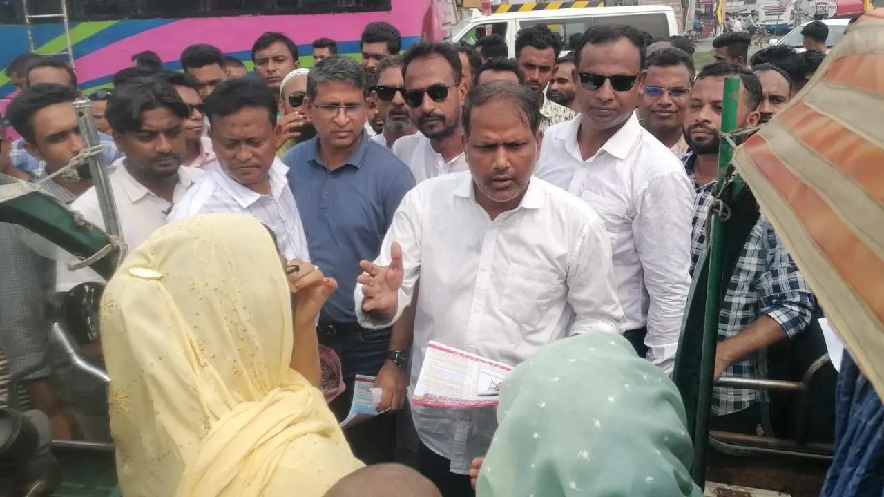 বাগেরহাটে জাতীয়তাবাদী স্বেচ্ছাসেবক দলের কেন্দ্রীয় সাংগঠনিক সম্পাদক নাজমুল হাসান। ছবি : কালবেলা