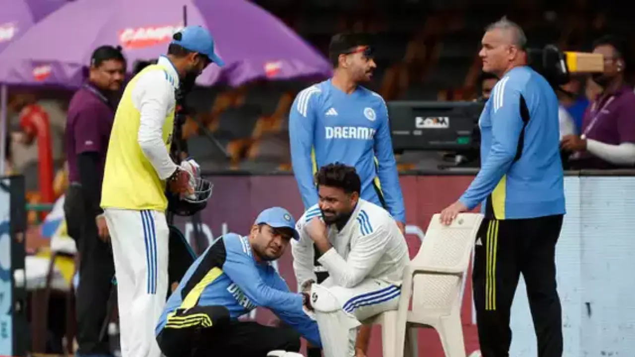 ভারতীয় ব্যাটারদের দুঃস্বপ্নের দিনে কোহলির বিব্রতকর রেকর্ড