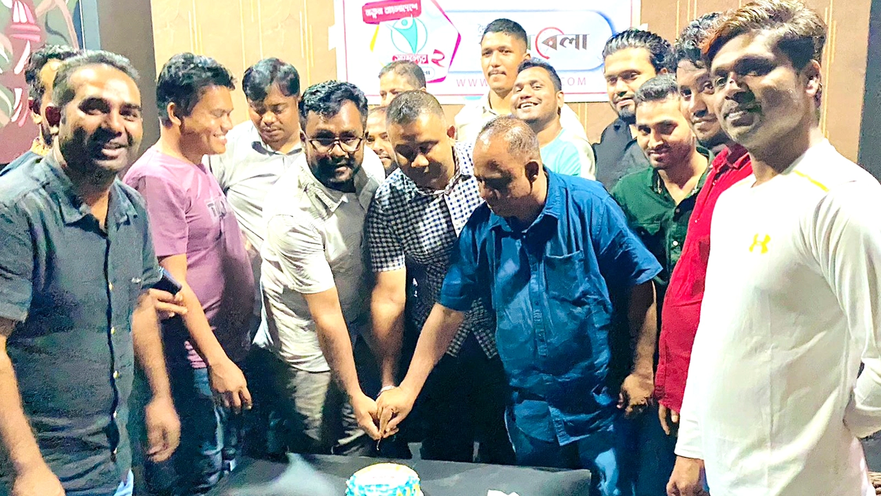 মালদ্বীপে কালবেলার প্রতিষ্ঠাবার্ষিকী উদযাপন। ছবি : কালবেলা