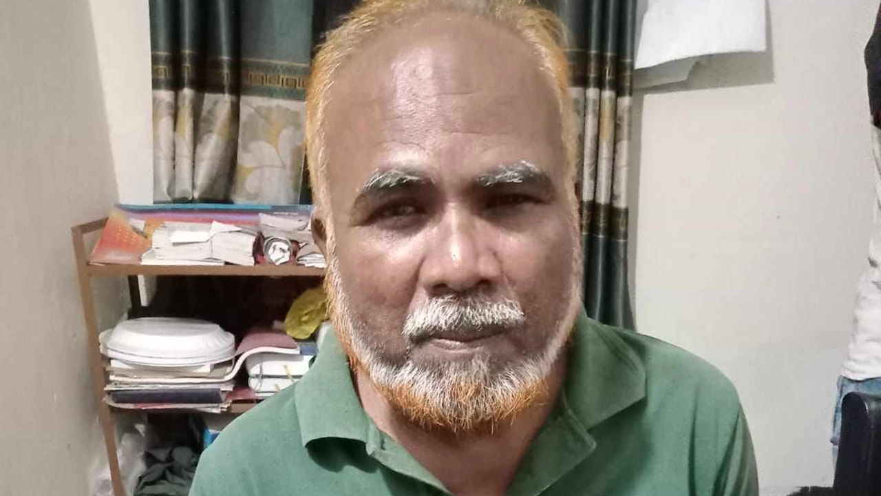 শিক্ষক হারুন অর রশিদ। ছবি : কালবেলা