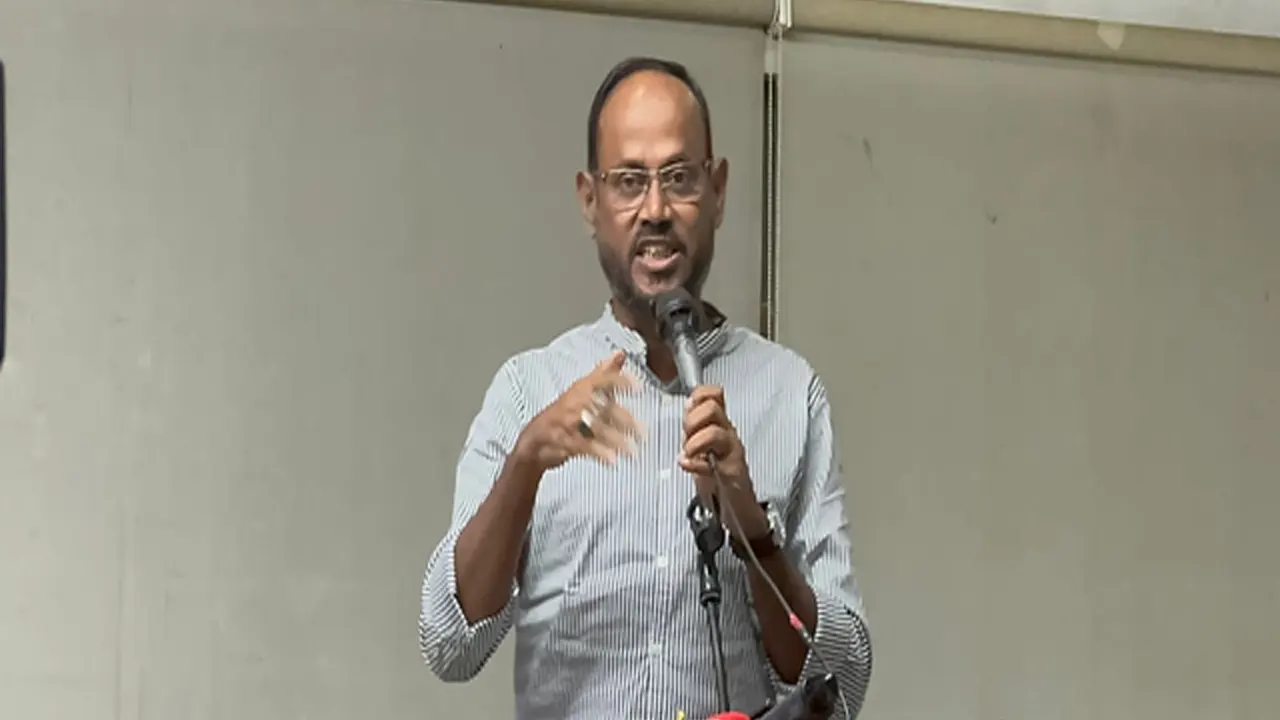সুলতান সালাউদ্দিন টুকু। ছবি : সংগৃহীত