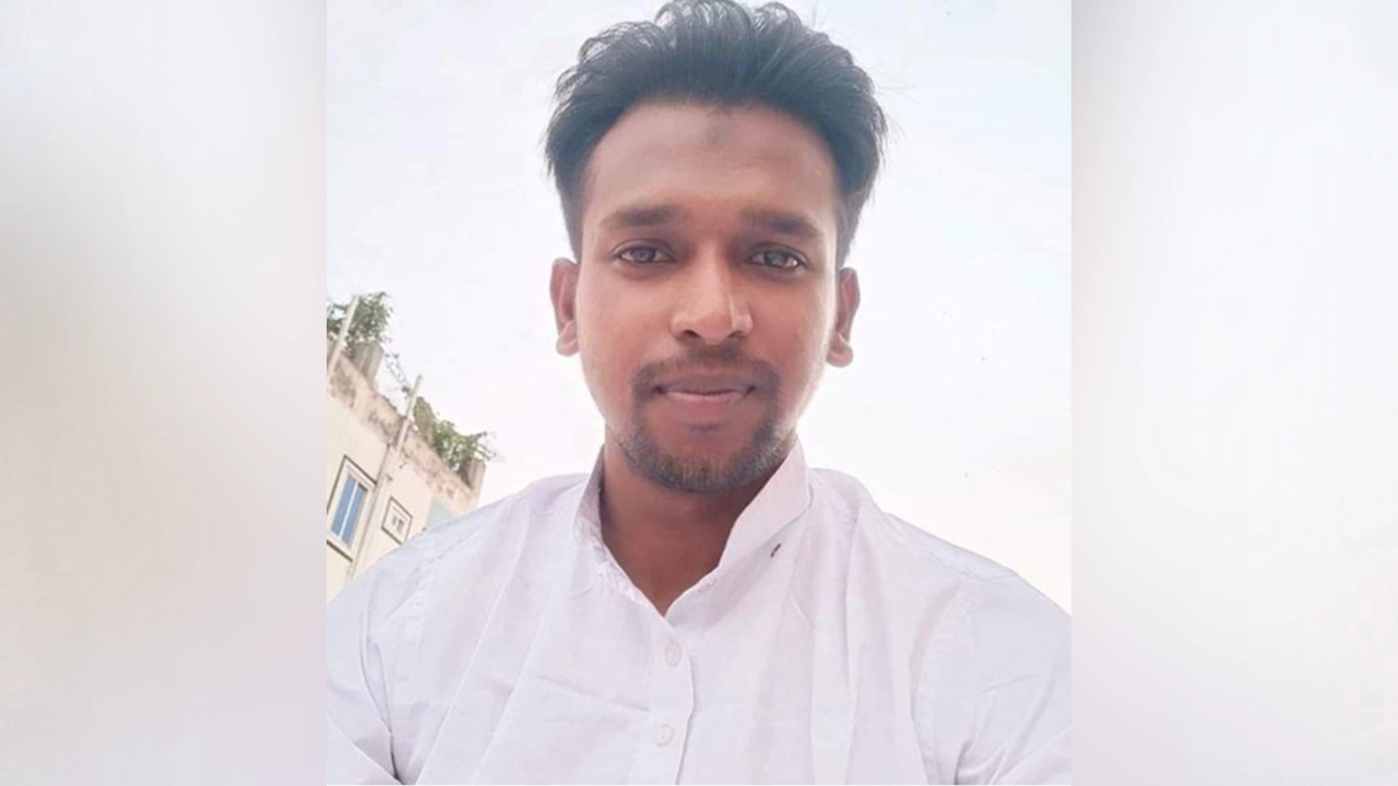 গ্রেপ্তার হওয়া এনামুল করিম লিমন। ছবি : কালবেলা