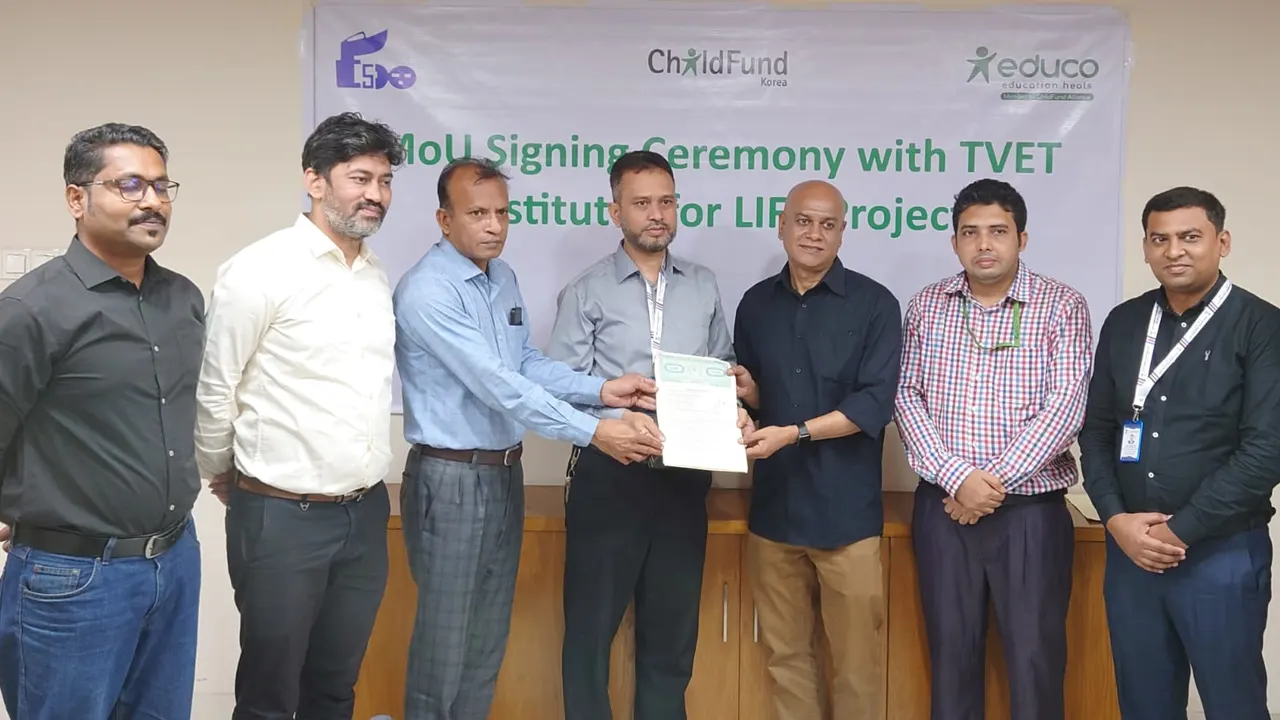 ইএসডিও'র সঙ্গে মটস ও জিনজিয়ানের সমঝোতা স্বাক্ষর। ছবি : সংগৃহীত
