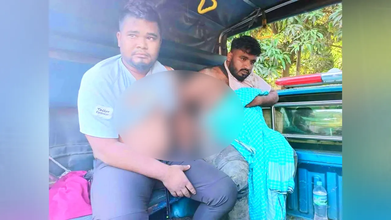 গ্রেপ্তার দুই শ্রমিকলীগ নেতা সৈকত হোসেন বাবু ও হোসেন মিয়া। ছবি : কালবেলা