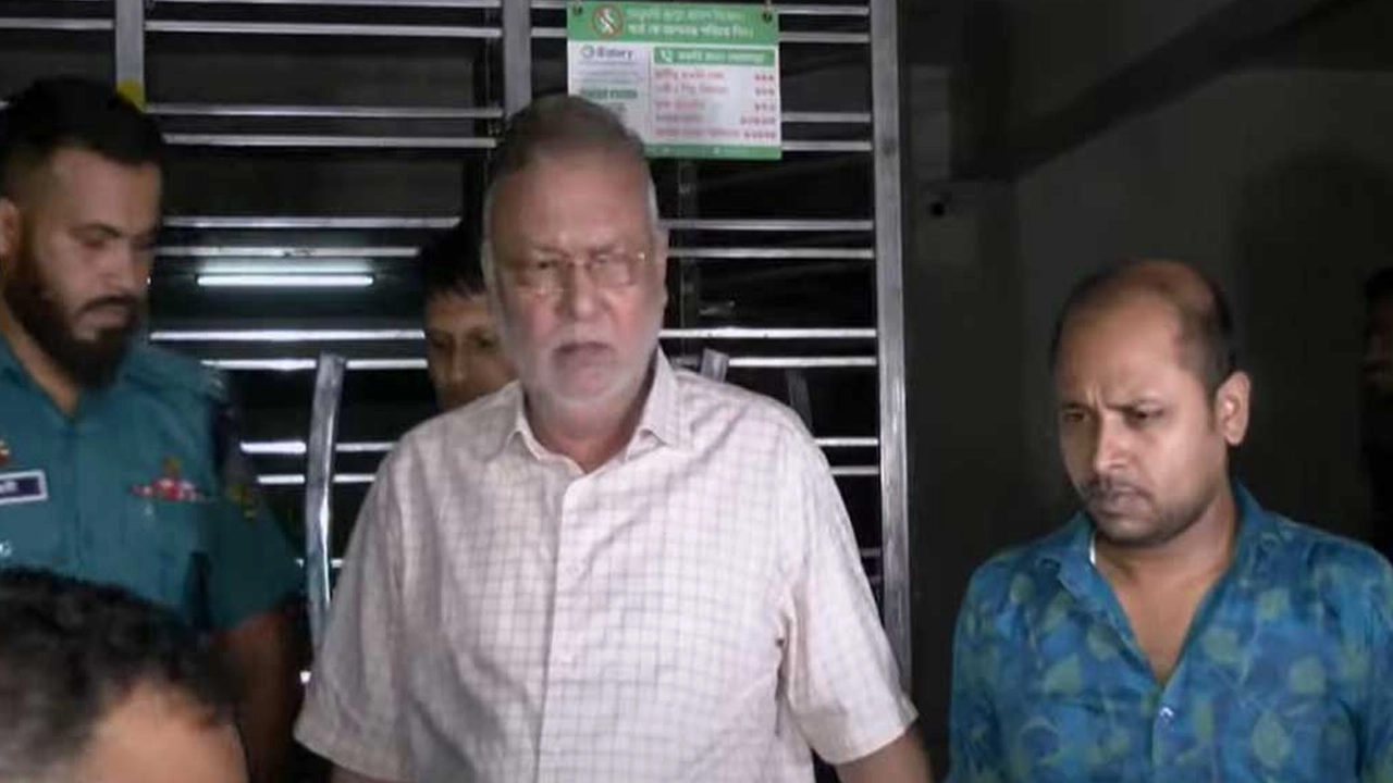 সাবেক কৃষিমন্ত্রী ও সাবেক চিফ হুইপ উপাধ্যক্ষ মো. আব্দুস শহীদকে রাতে গ্রেপ্তার করেছে পুলিশ। ছবি : সংগৃহীত