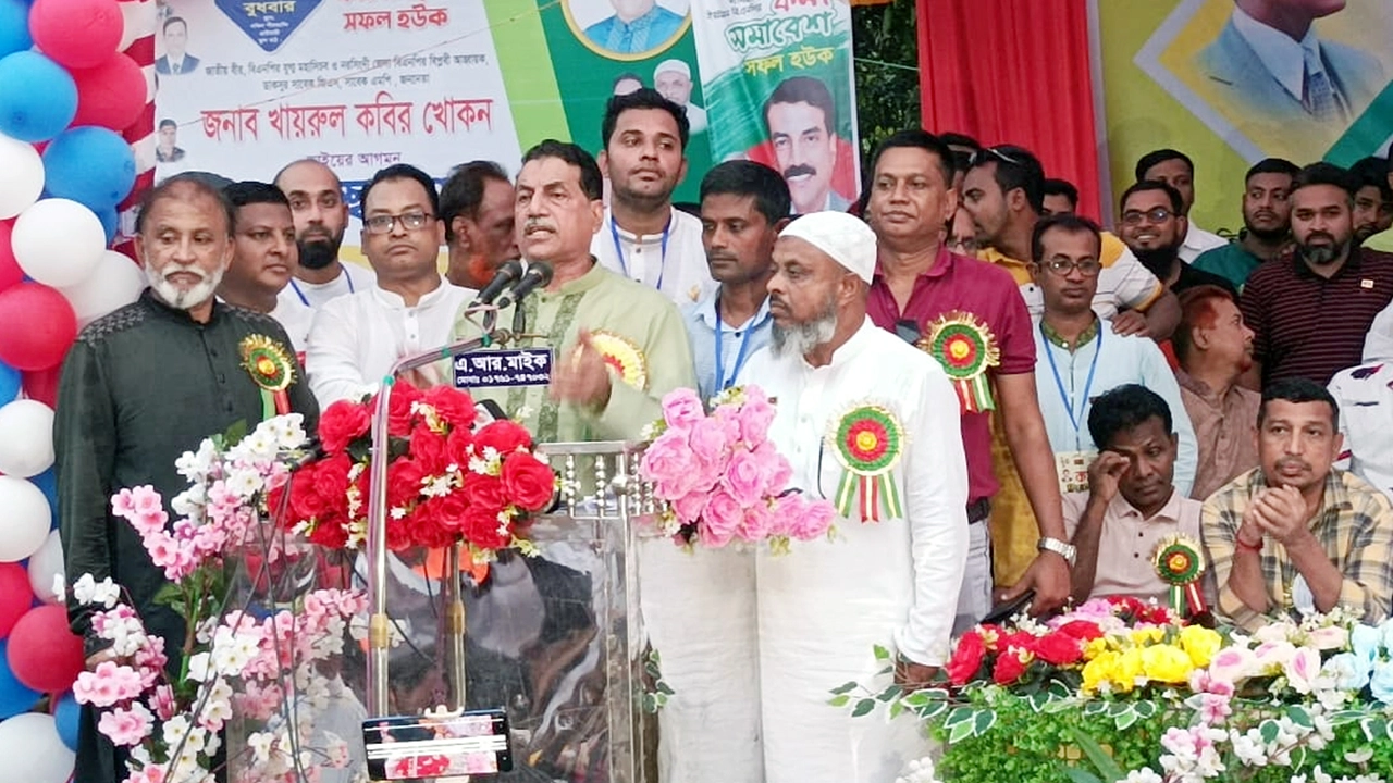 নরসিংদীর শীলমান্দীতে কর্মী সমাবেশে বক্তব্য রাখেন বিএনপির যুগ্ম মহাসচিব ও নরসিংদী জেলা বিএনপির আহ্বায়ক খায়রুল কবির খোকন। ছবি : কালবেলা