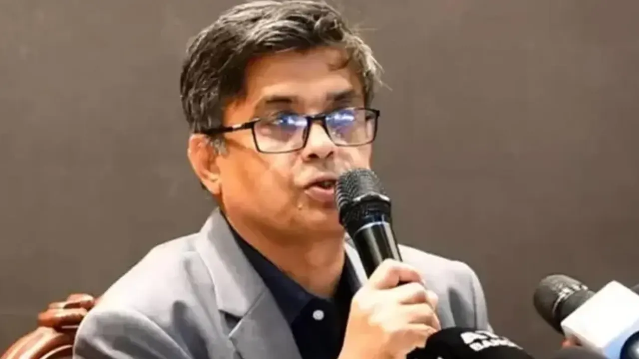 প্রধান উপদেষ্টার প্রেস সচিব শফিকুল আলম। ছবি : সংগৃহীত