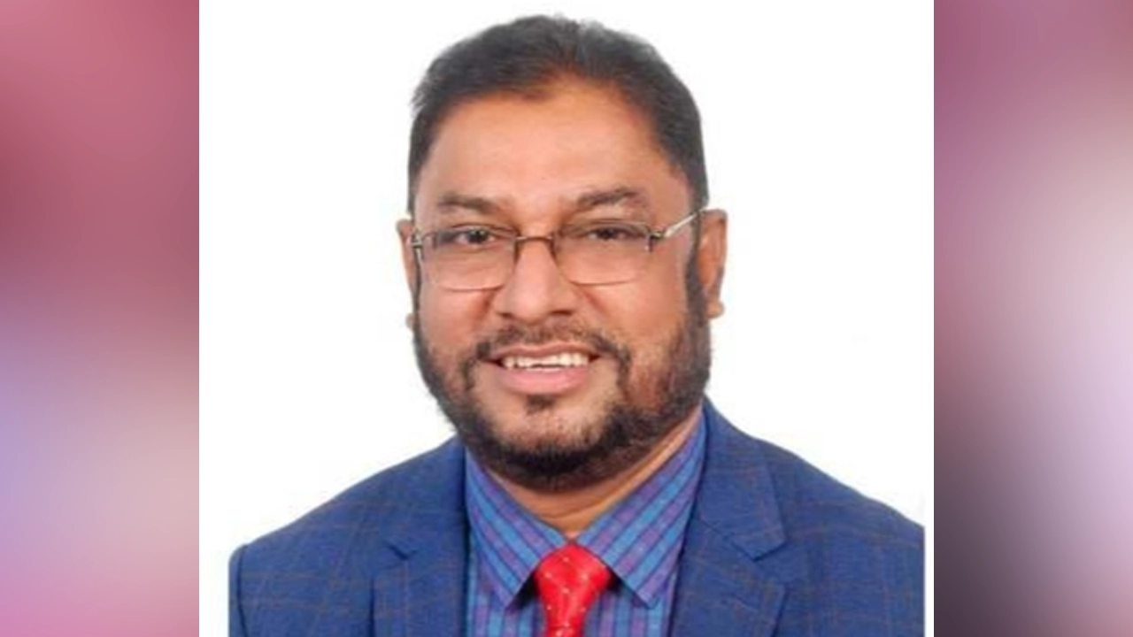 নোয়াখালী জেলা পরিষদের সাবেক প্যানেল চেয়ারম্যান ও সোনাইমুড়ি উপজেলার আওয়ামী লীগ সহসভাপতি মাহফুজুর রহমান বাহার। ছবি : কালবেলা