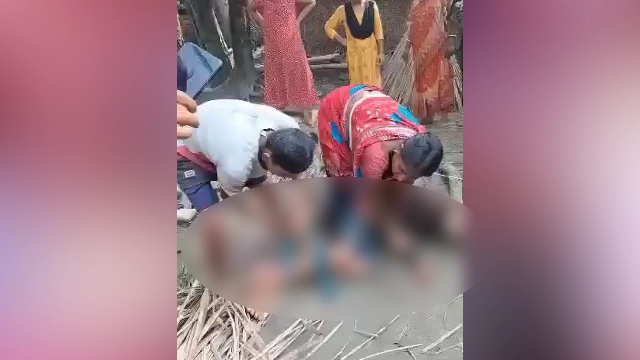 রাস্তার পাশে মিলল ১০ ব্যাগ বোমাসদৃশ বস্তু