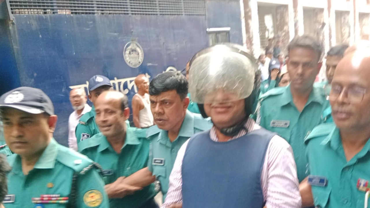 গোলাম কিবরিয়া টিপুকে কারাগারে পাঠানোর আদেশ দিয়েছেন আদালত। ছবি : কালবেলা