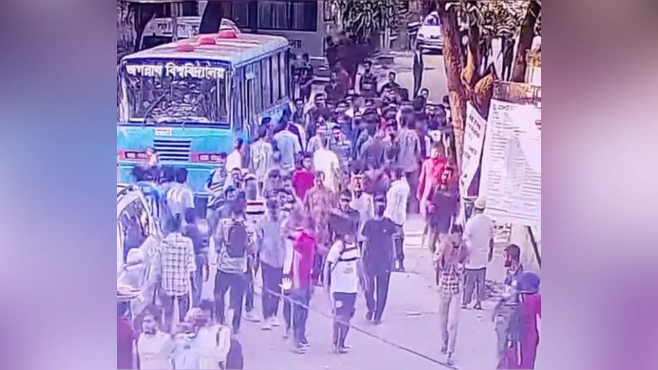 ঘটনার সিসিটিভি ভিডিও ফুটেজ। ছবি : কালবেলা