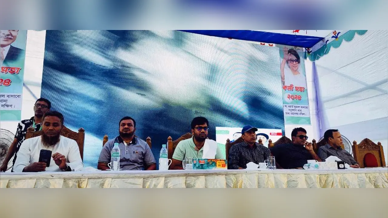 ৪নং ওয়ার্ডের বাসাবো মাদারটেক সিসিলি গার্মেন্টসের সামনে যুবদলের কর্মীসভা অনুষ্ঠিত হয়েছে। ছবি : কালবেলা