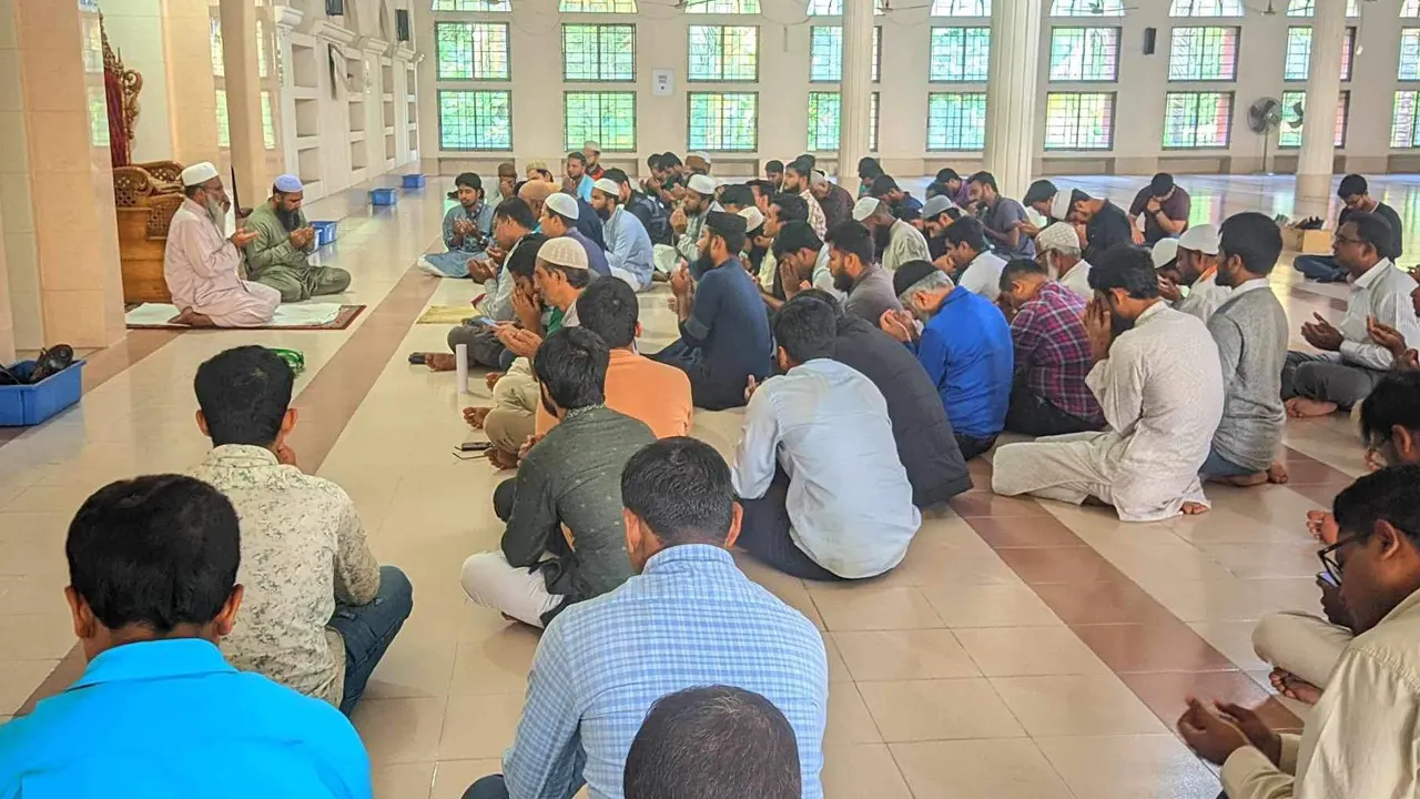 আফসানা করিম রাচির রূহের মাগফিরাত কামনায় দোয়া ও মিলাদ মাহফিল। ছবি : কালবেলা