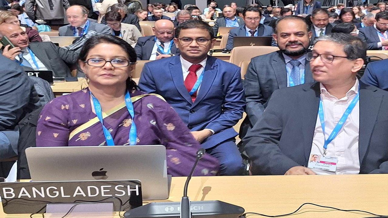 জলবায়ু সম্মেলনে পরিবেশ উপদেষ্টা সৈয়দা রিজওয়ানা হাসান। ছবি : কালবেলা