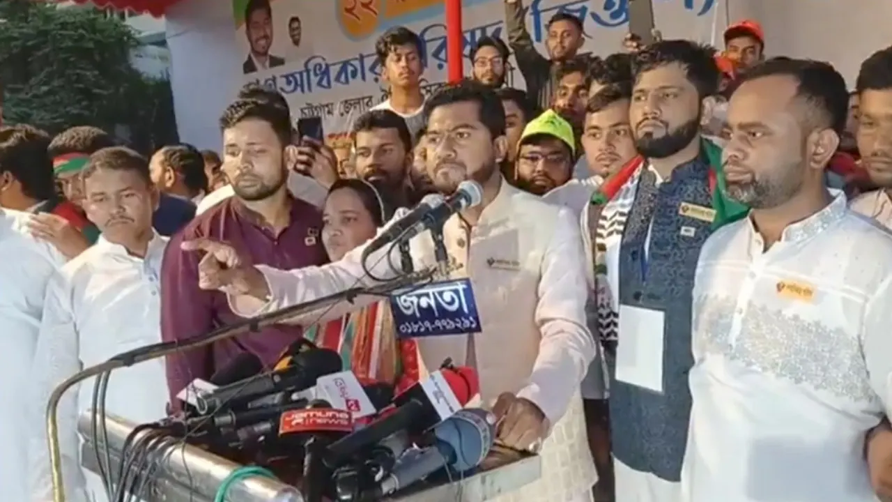 চট্টগ্রামে তারুণ্যের গণসমাবেশে বক্তব্য দেন নুরুল হক নুর। ছবি : কালবেলা