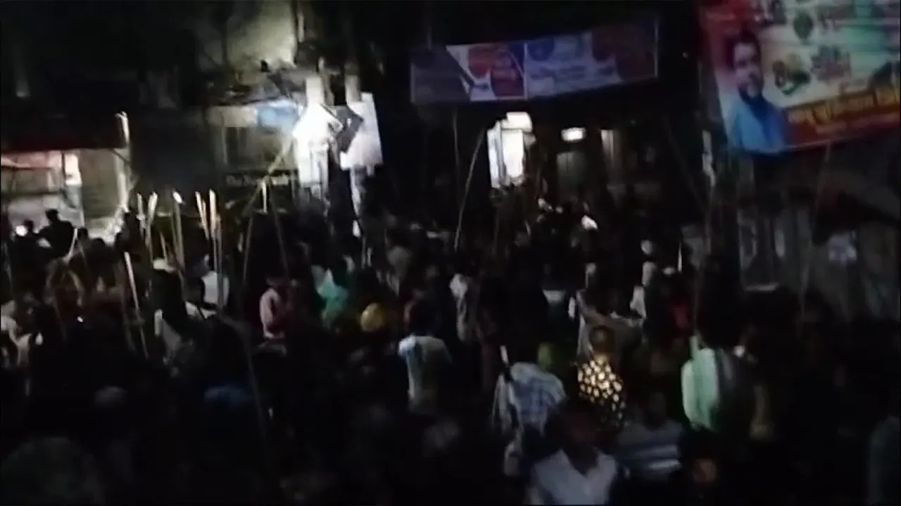 ব্রাক্ষ্মণবাড়িয়ায় বিএনপির দুই গ্রুপের সংঘর্ষ। ছবি : কালবেলা