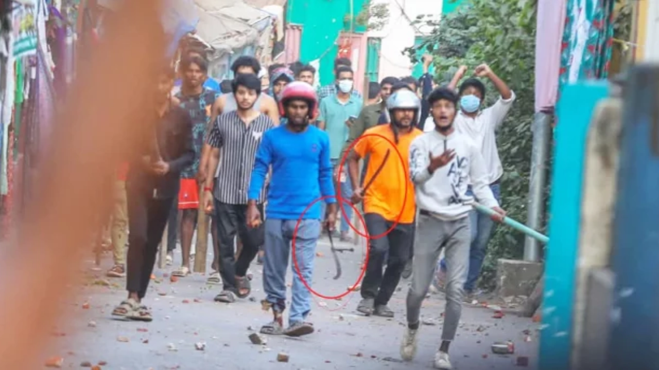 পুরোনো ছবি।