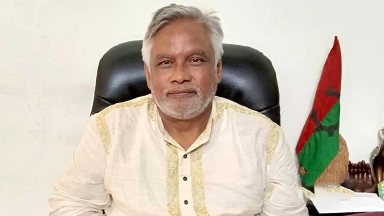 আমান উল্লাহ আমান। পুরোনো ছবি