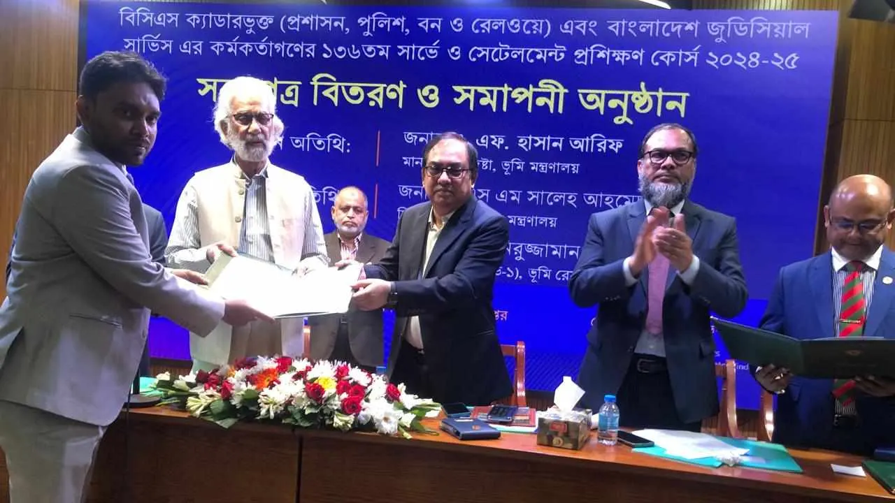 উপদেষ্টা এ এফ হাসান আরিফ। ছবি : কালবেলা