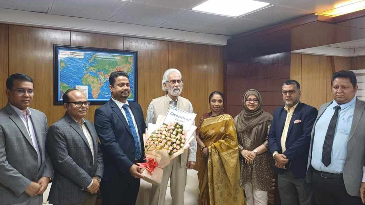 উপদেষ্টা এএফ হাসান আরিফের সঙ্গে আটাবের নেতাদের সাক্ষাৎ। ছবি : কালবেলা