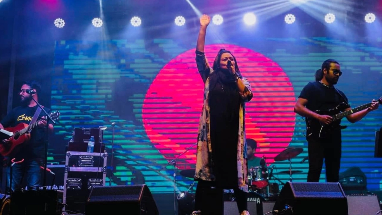 ব্যান্ড চিরকুট। ছবি : সংগৃহীত