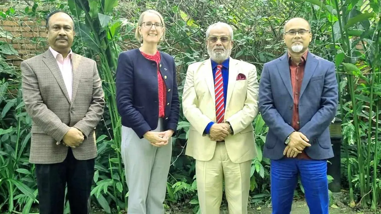 ব্রিটিশ হাইকমিশনারের সঙ্গে জাতীয় পার্টি চেয়ারম্যানের সাক্ষাৎ। ছবি : সংগৃহীত