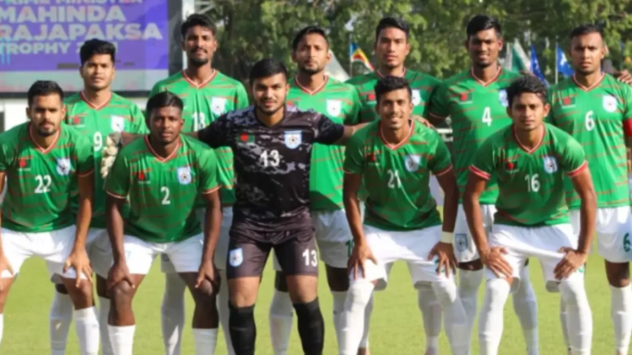 বাংলাদেশ ফুটবল দল । ছবি: সংগৃহীত