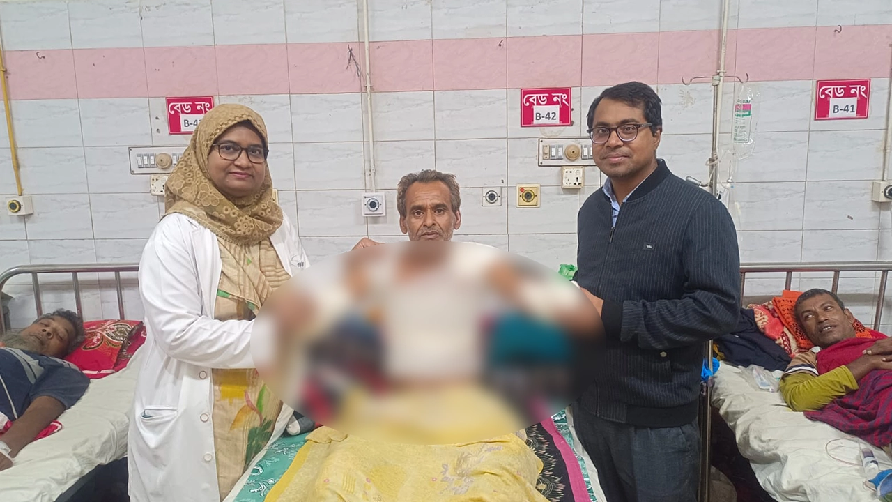রাজশাহী মেডিকেল কলেজ (রামেক) হাসপাতালের বার্ন ও প্লাস্টিক সার্জারি ইউনিটের একটি চিত্র। ছবি : কালবেলা