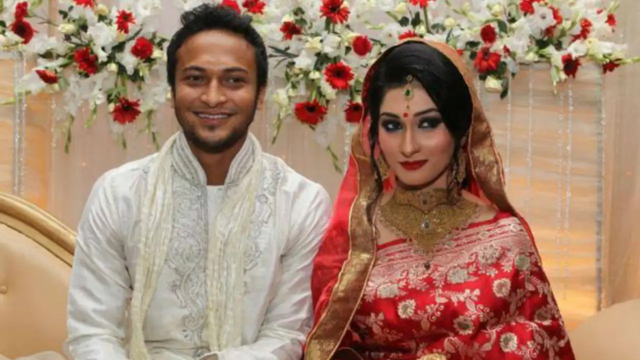 সাকিব ও শিশিরের বিয়ের ছবি । ছবি : সংগৃহীত