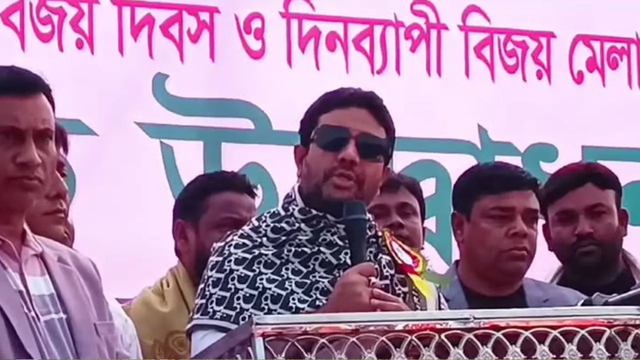 বিজয় মেলা উদ্বোধনকালে নজরুল ইসলাম আজাদ। ছবি : কালবেলা
