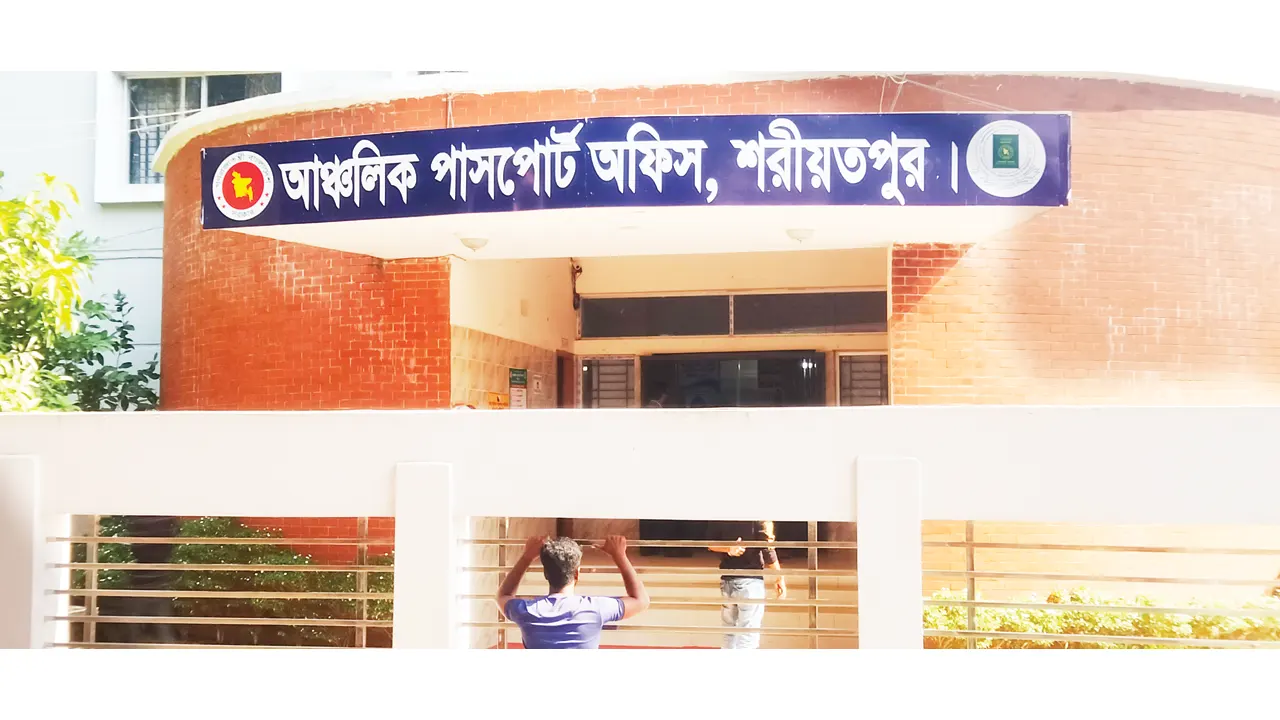 সহজ-সরল গ্রাহকরা জিম্মি দোকানি ও দালালের হাতে