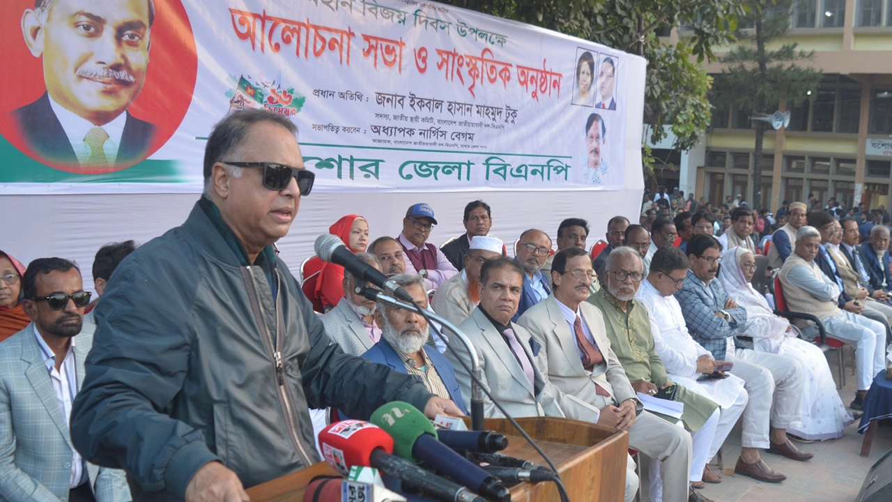 যশোরে বিএনপির সমাবেশে বক্তব্য দেন ইকবাল হাসান মাহমুদ টুকু। ছবি : কালবেলা