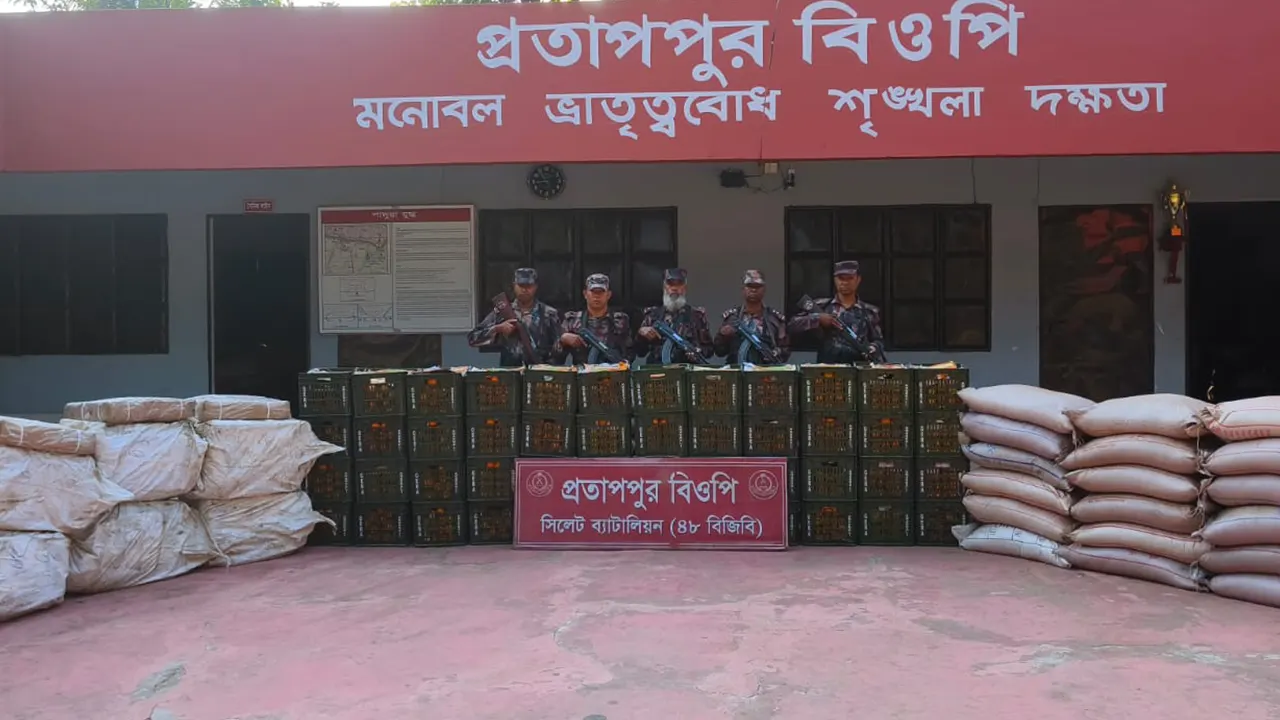 চোরাই পণ্যের একাংশ। ছবি : কালবেলা