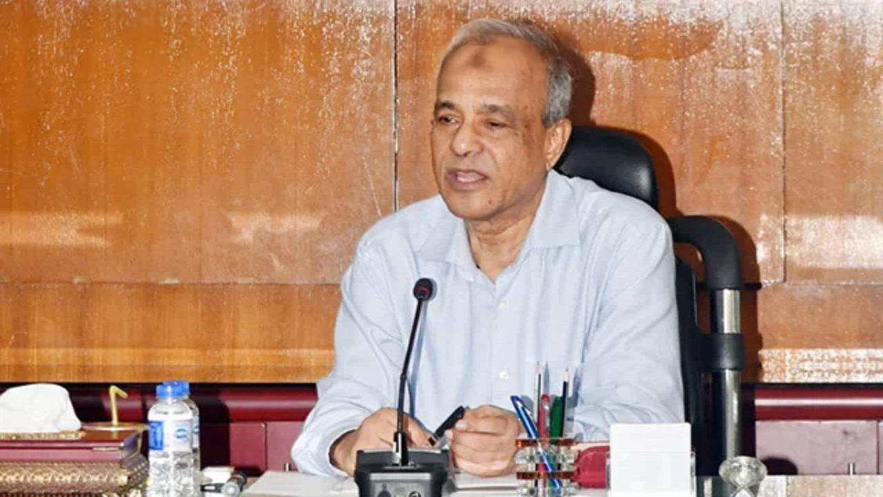 স্বরাষ্ট্র উপদেষ্টা লেফটেন্যান্ট জেনারেল (অব.) জাহাঙ্গীর আলম চৌধুরী। ফাইল ছবি