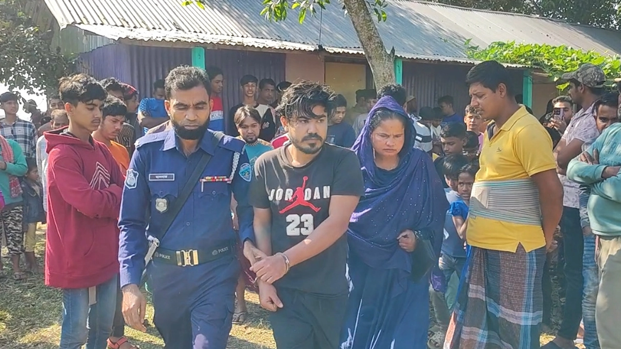 গর্তে ঢুকিয়ে তরুণীকে পুড়িয়ে হত্যা, যুবলীগ নেতার ছেলে আটক