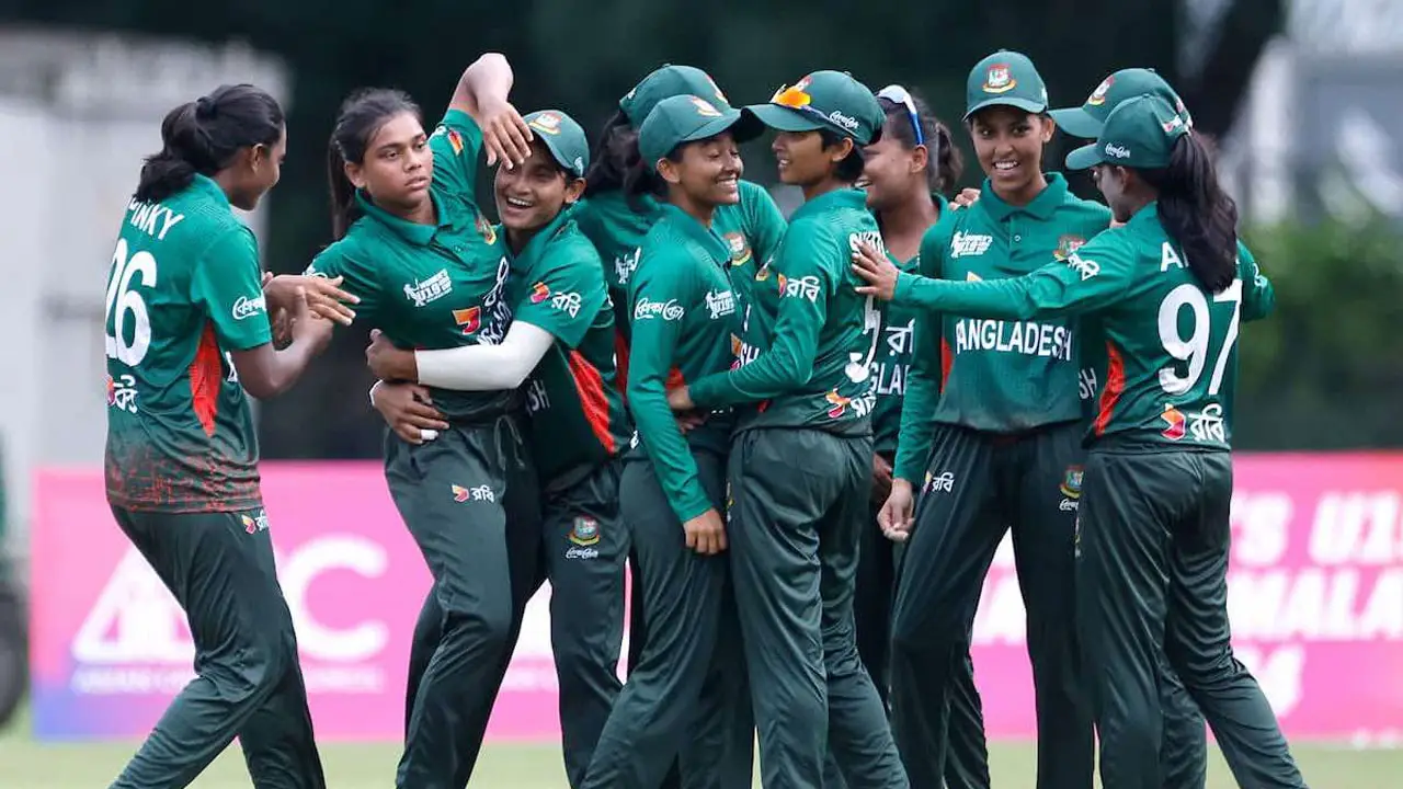বাংলাদেশ অনুর্ধ্ব-১৯ নারী ক্রিকেট দল। ছবি : সংগৃহীত