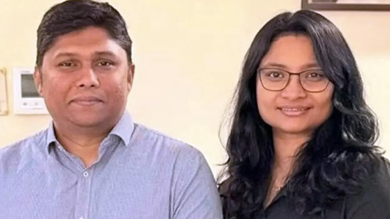 শহিদুল হাসান স্বপন ও সাবরিনা আহমেদ পাপড়ি। ছবি : সংগৃহীত