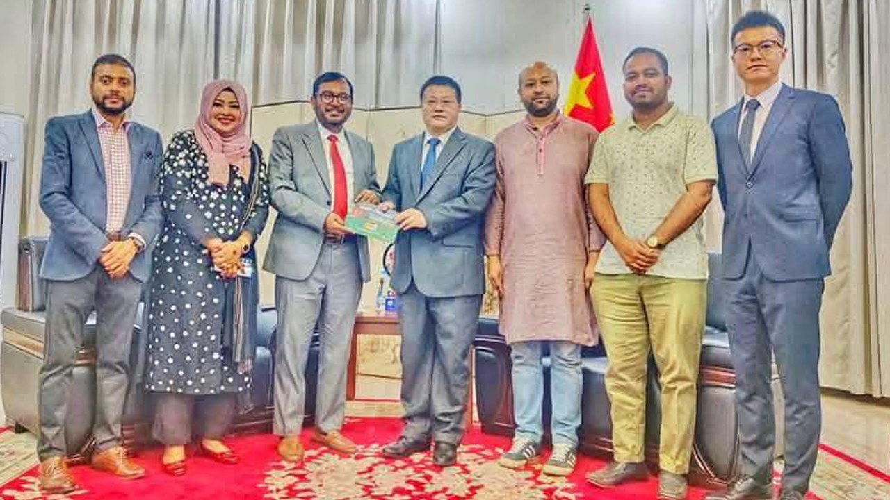 চীনা রাষ্ট্রদূত ও এবি পার্টি নেতৃবৃন্দের মতবিনিময়। ছবি : কালবেলা
