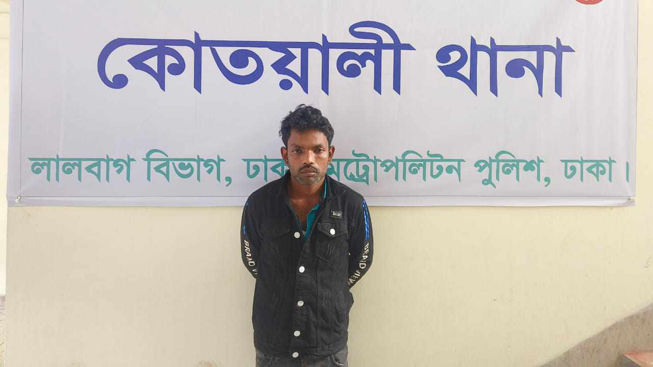 গ্রেপ্তারকৃত মো. জাহাঙ্গীর আলম (৩৫)। ছবি : কালবেলা