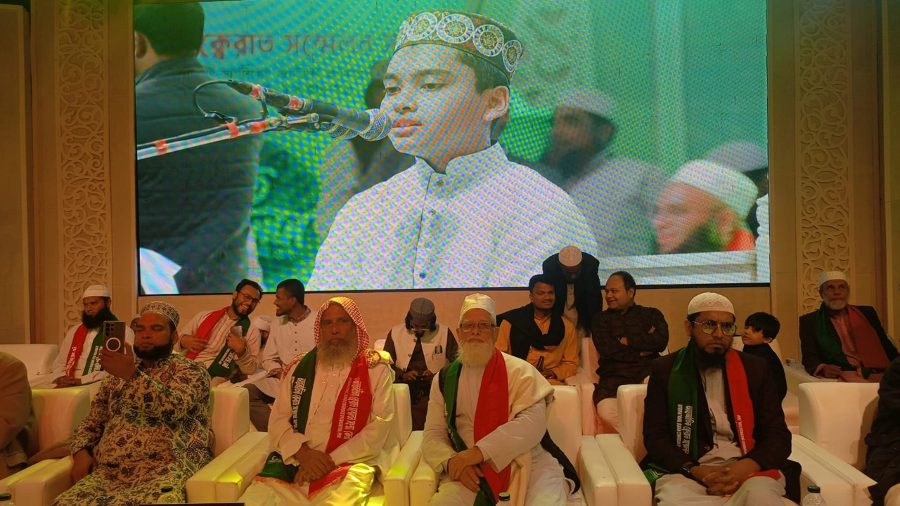 ফেনীতে অষ্টম আন্তর্জাতিক কিরাত সম্মেলন অতিথিরা। ছবি : কালবেলা
