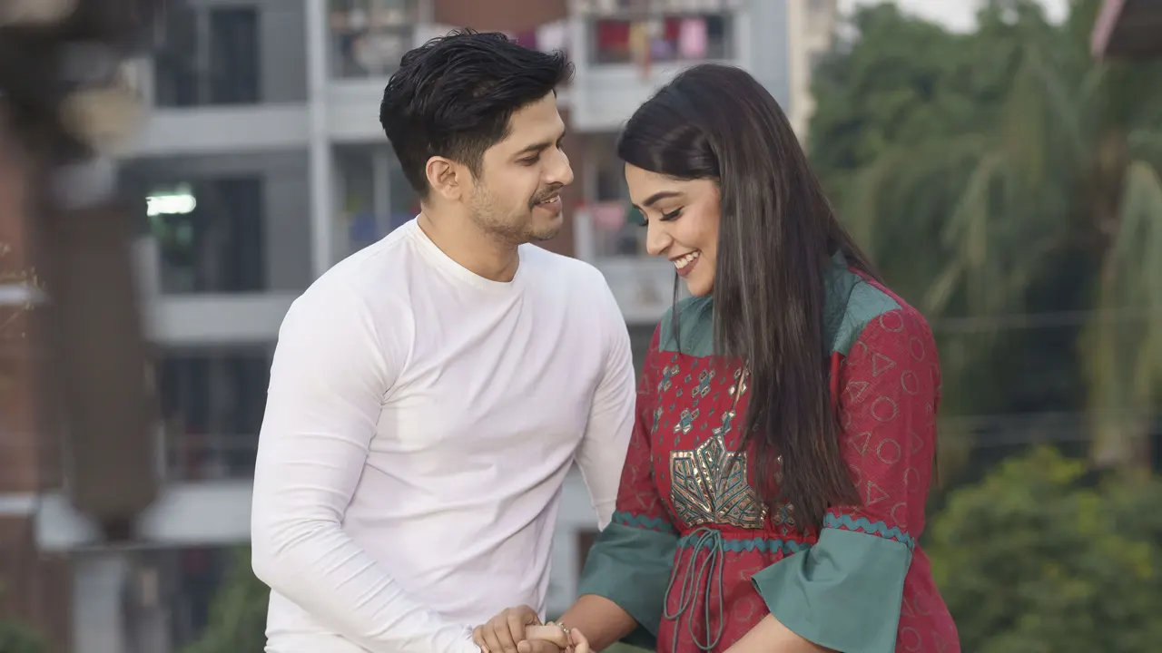 নিলয়-হিমির বছরের প্রথম নাটক ‘পাগলের সুখ মনে মনে’