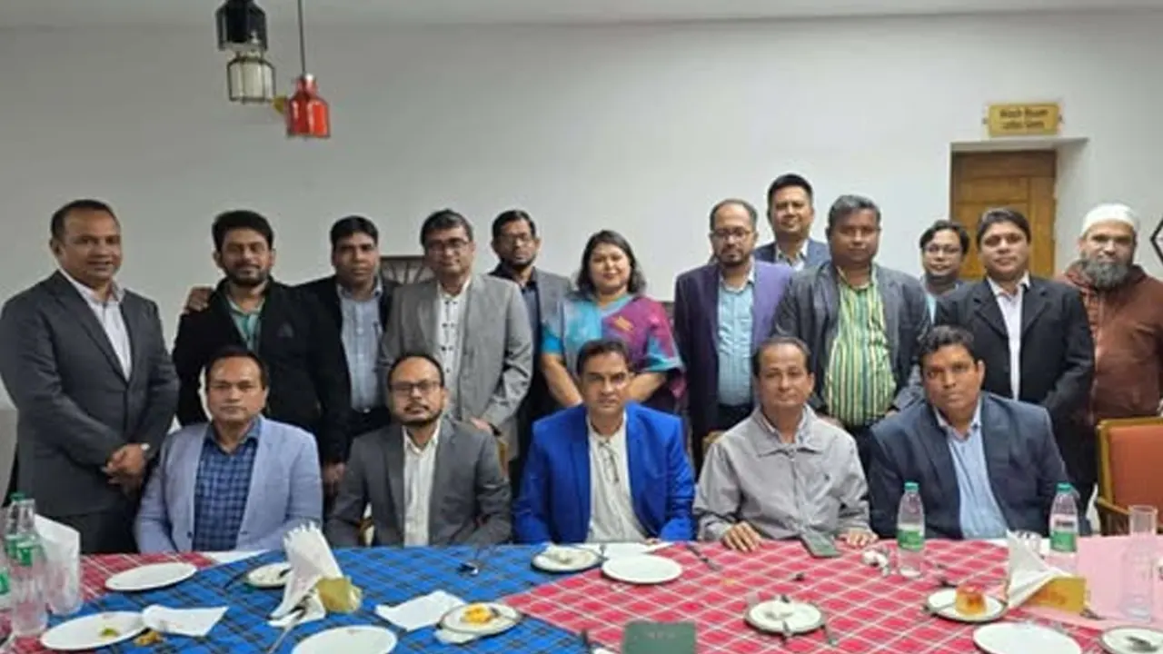২৫তম বিসিএস হেলথ ক্যাডার ফোরামের যাত্রা শুরু। ছবি : সংগৃহীত