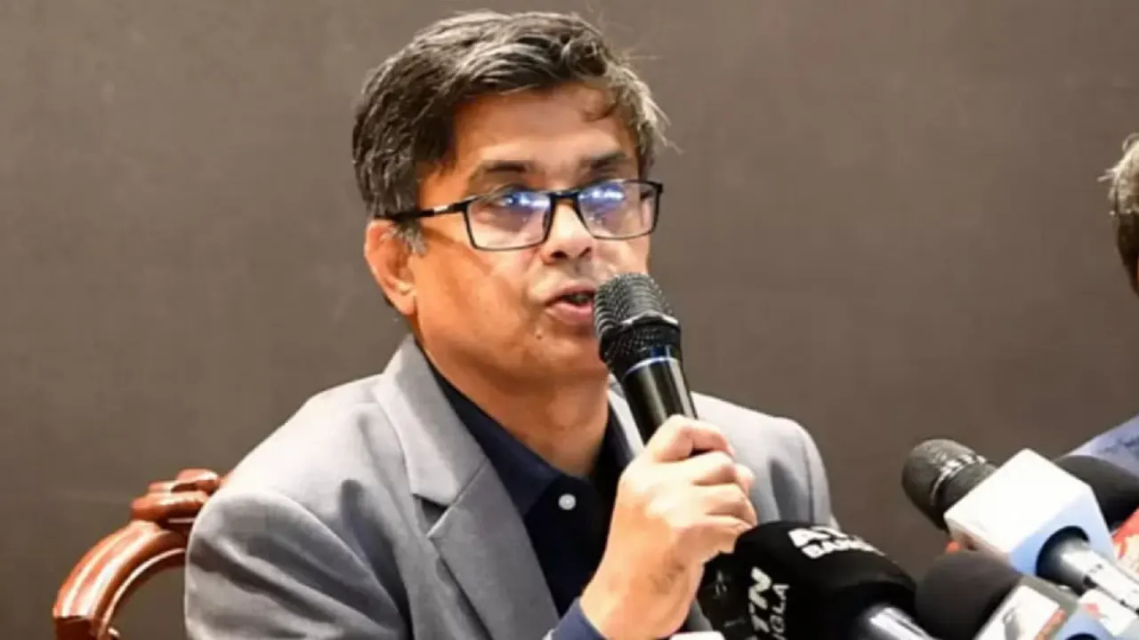প্রধান উপদেষ্টার প্রেস সচিব শফিকুল আলম। ছবি : সংগৃহীত