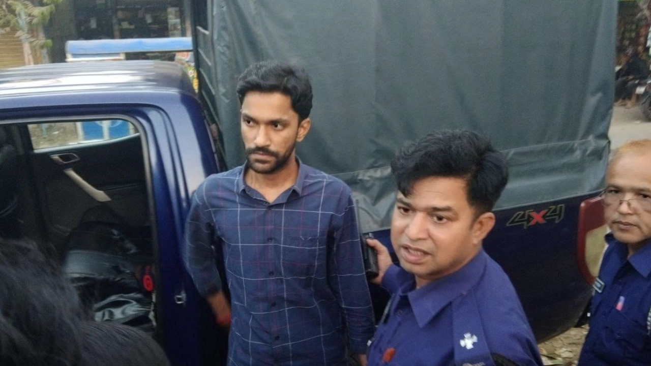 কুবি ছাত্রলীগ কর্মী অর্ণব সিংহ রায়। ছবি : সংগৃহীত