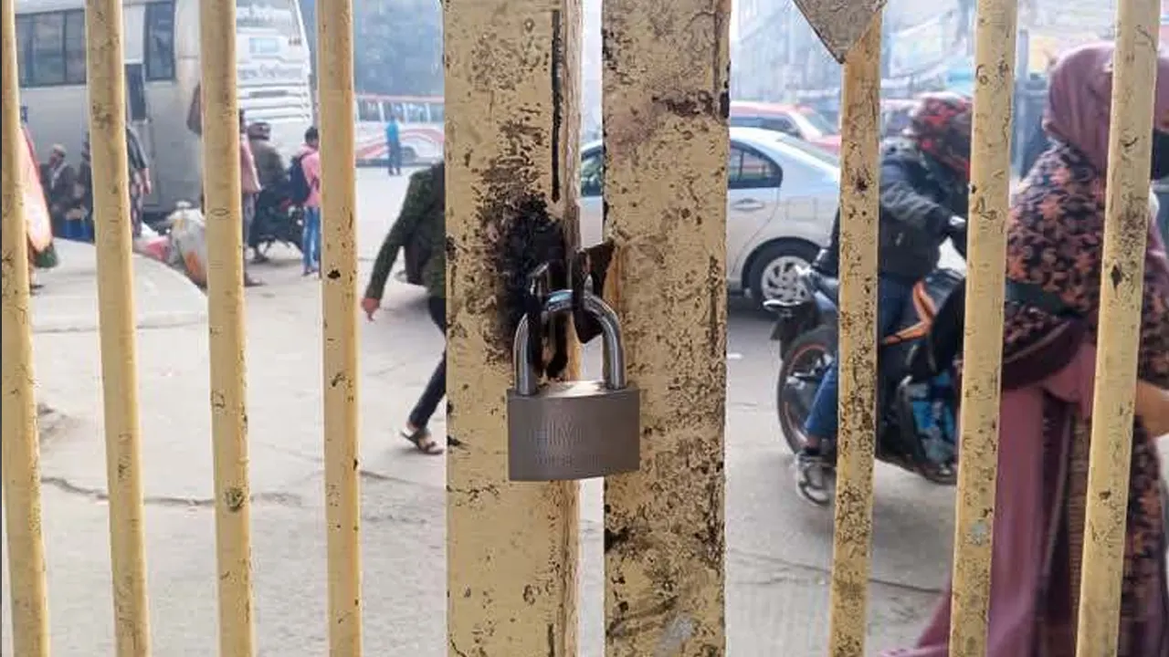 পুরোপুরি বন্ধ হলো জগন্নাথ বিশ্ববিদ্যালয়