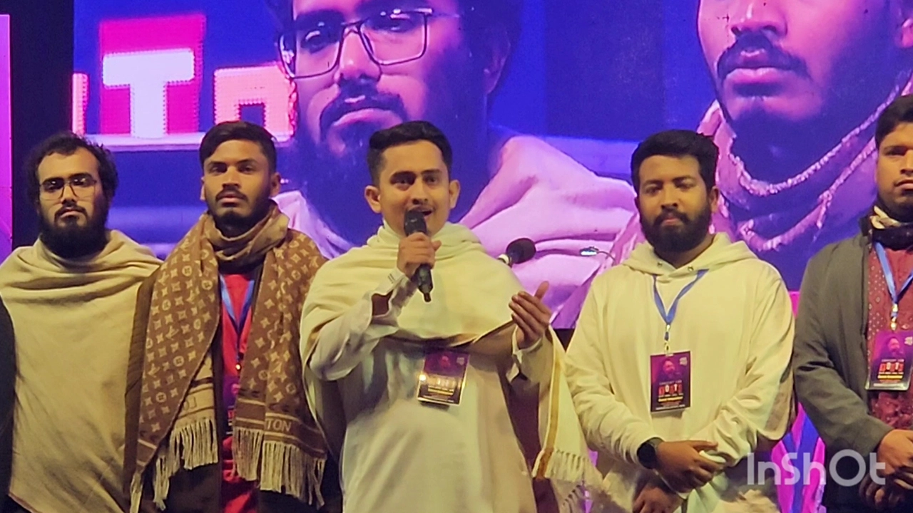 ‘কনসার্ট ফর ইয়ুথ’ অনুষ্ঠানে সারজিস আলম। ছবি : সংগৃহীত