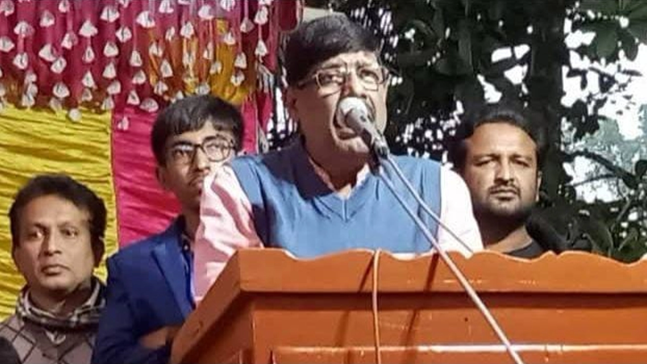 কেশবপুরে জনসভায় বক্তব্য দেন আবুল হোসেন আজাদ। ছবি : কালবেলা